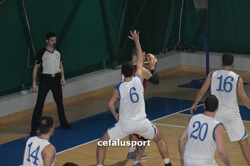 120304 sport 440_tn.jpg